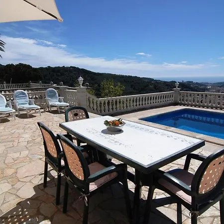 Homeholidaysrentals Fleur * Pineda de Mar